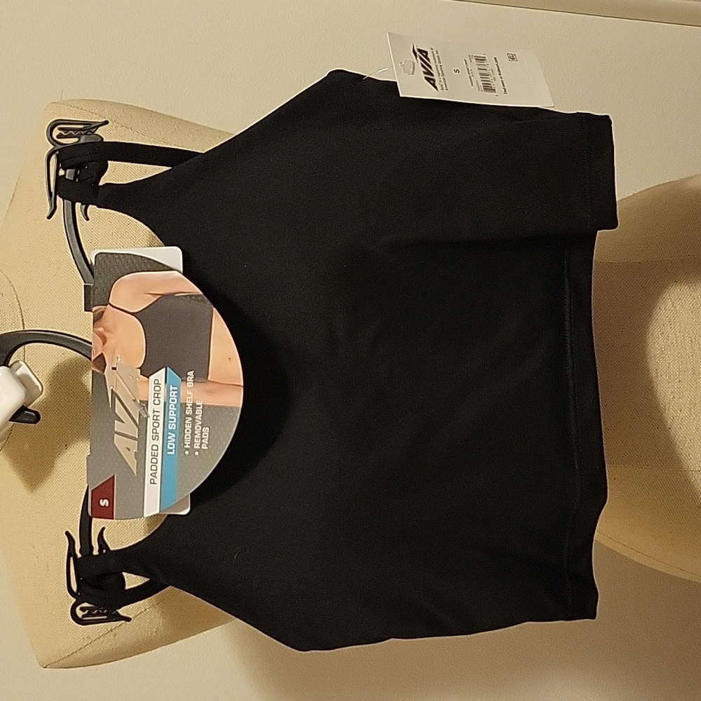 NWT: AVIA Padded Sport Crop Top